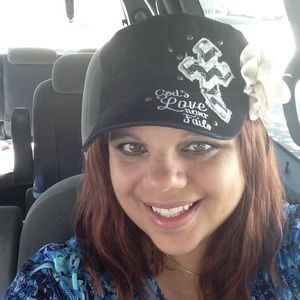 Meet your Posher, Crystal